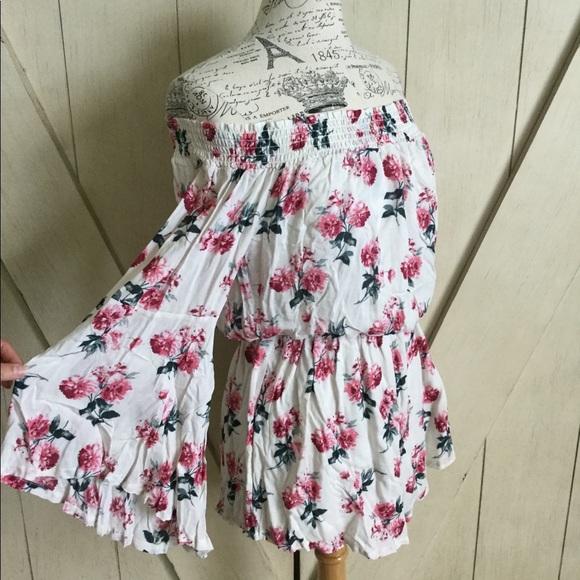 🌺🌸Abercrombie & Fitch Renaissance Romper🌸🌺 - Picture 6 of 7